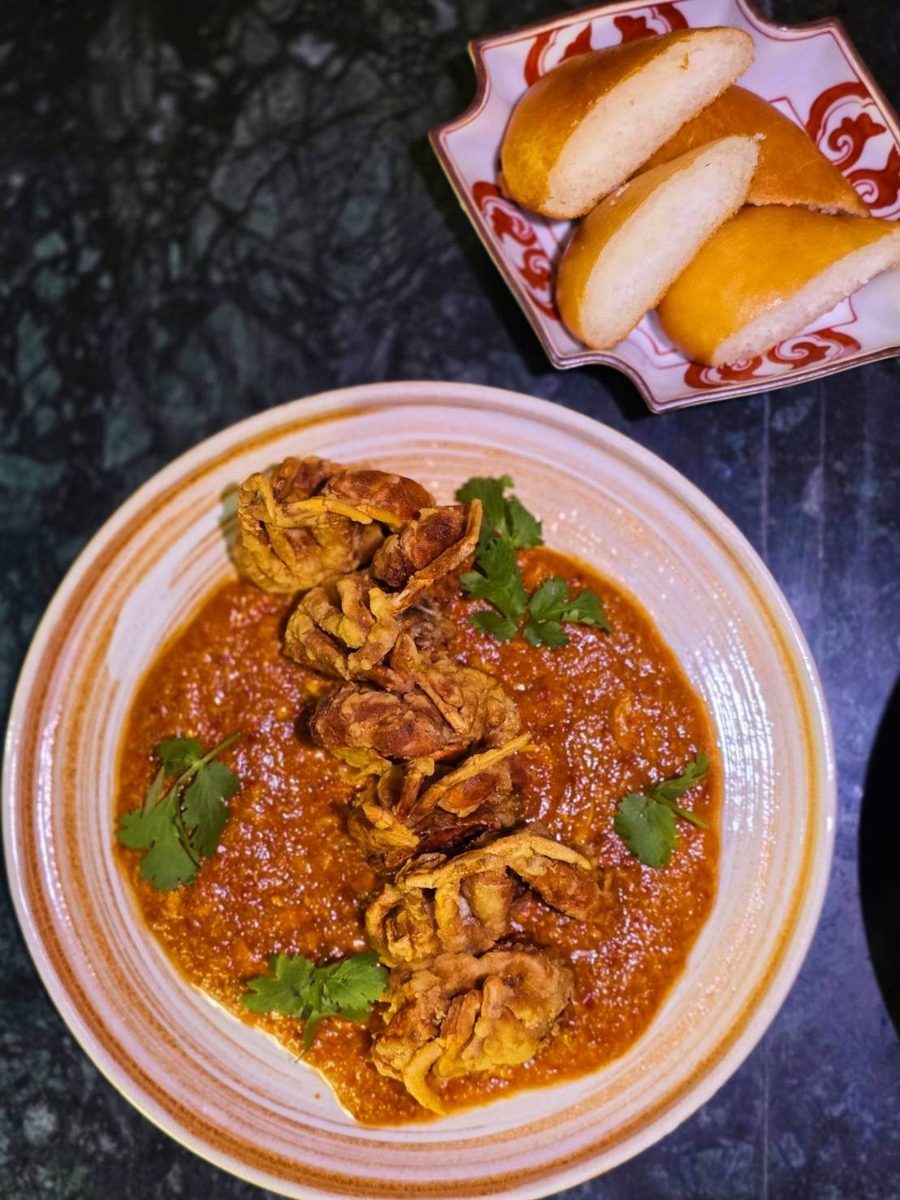 Soft Shell Chili Crab with Mantou Buns